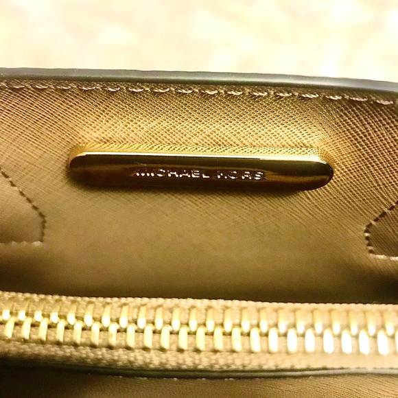 MICHAEL KORS: Green Mercer Tote Bag (BRAND NEW) - Picture 7 of 11